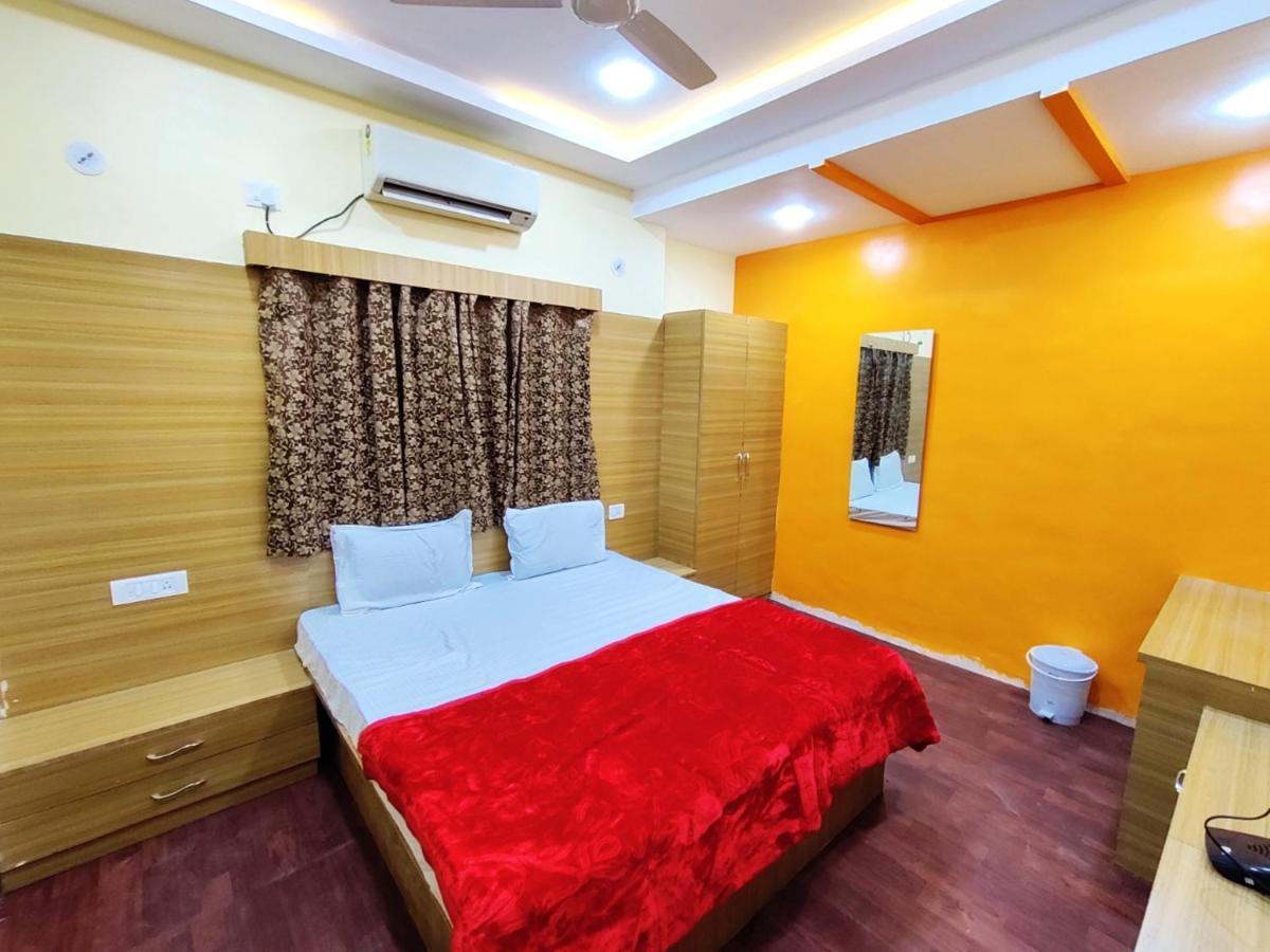 Hotel Family Inn Foreign Guest Only Aurangābād Extérieur photo